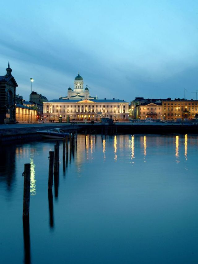 🌟 Helsinki's Dreamy Winter Wonderland & Luxe Stays 🏨✨
