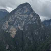 Shangri la gorge, Balegezong