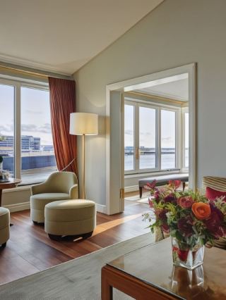 🌟 Hamburg's Hidden Gem: Hotel Louis C. Jacob 🌟