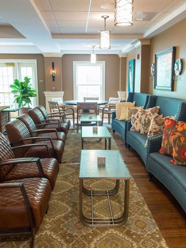 🌟🏨 Luxe Sleeps in Bedford: Top Hotel Spotlight 🛌✨