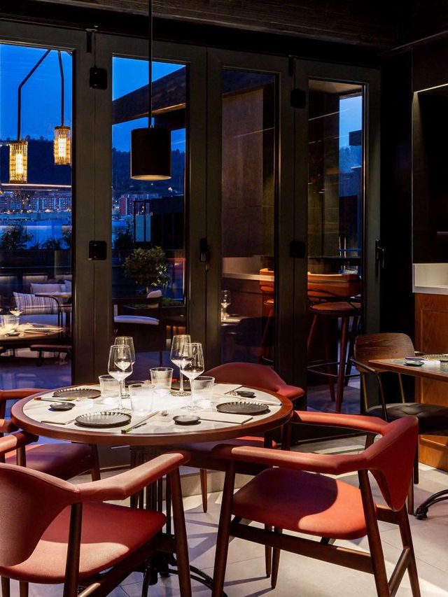🌟 Bilbao's Best: Radisson Collection Hotel Review 🌟