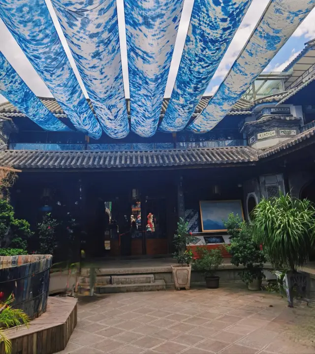 Vân Nam | Chu Thành: Trải nghiệm nhuộm cà vạt xanh Dali