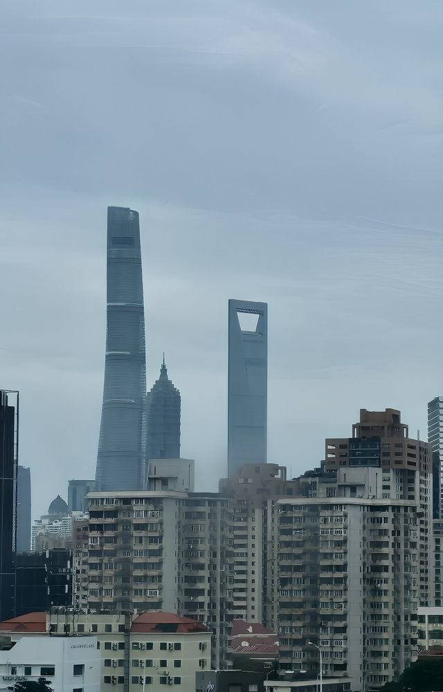 Trip.com 相伴，暢享都市魅力。
