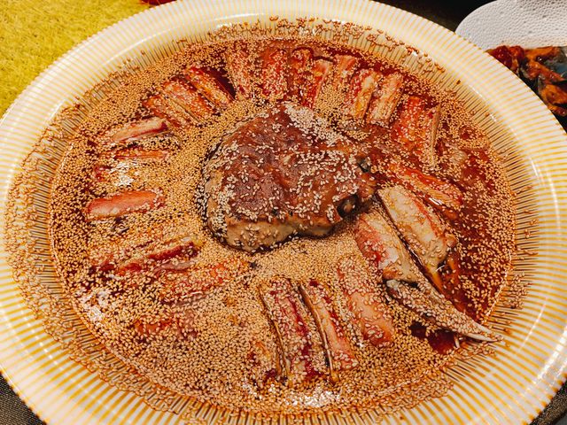 秋風起，蟹腳癢。吃蟹的季節，品味不一樣的蟹宴。哈爾濱香格里拉大酒店，把螃蟹做出了讓我驚艷的感覺。