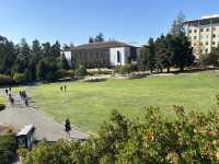 加州伯克利大學。