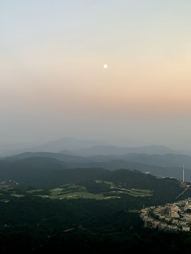 深圳爬山去哪裡當然是梅沙尖。