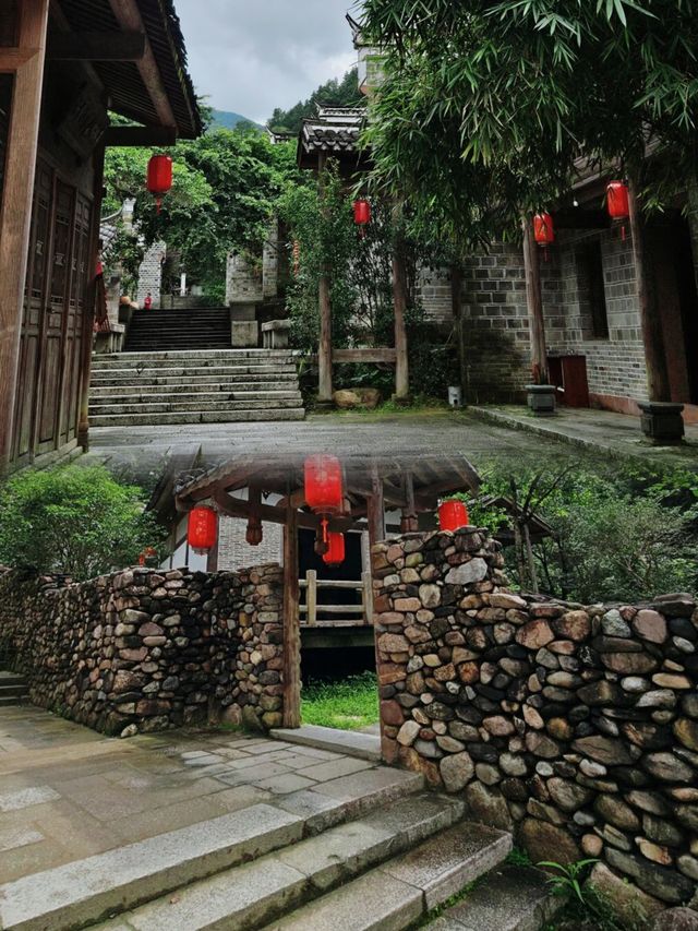廣州出發兩小時，是個適合全家老小一起出遊的地方。