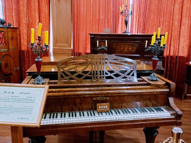 Piano museum, Xiamen, Gulangyu: Rare Wonders
