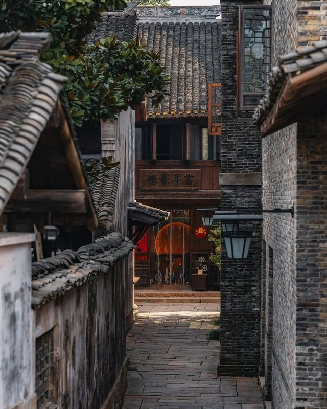 🚄🌊 Discover Tranquility: A Day Trip to Yanguan Chaole in Haining! 🌊🚄
