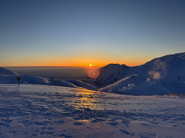 立山黑部：從暴風雪到晴空萬里的奇妙旅程