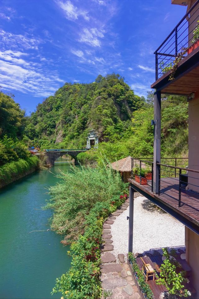 【新昌秘境漫遊指南｜把初夏嘅清涼揉進山水皺褶裡】