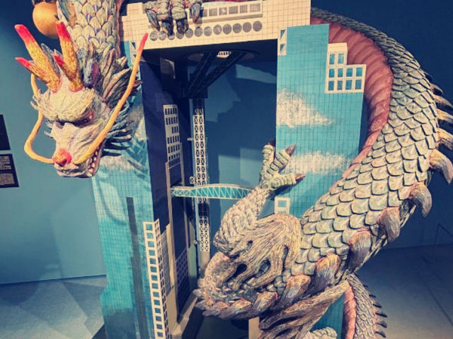大阪・絹谷幸二「天空美術館」体験記　空を彩るアートの魔法】** 