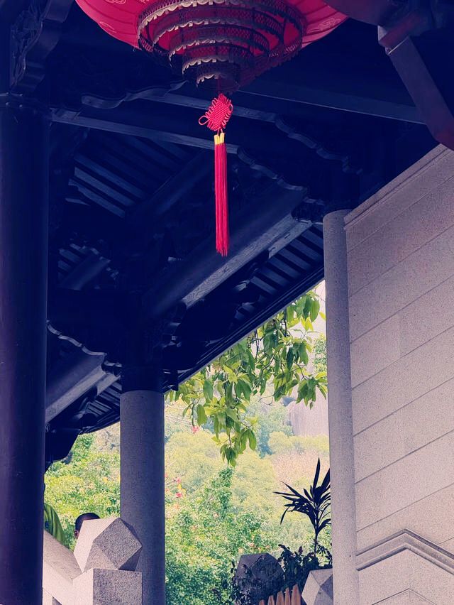 禪意縈繞】廈門南普陀寺：一步一菩薩，一香一祈願**  