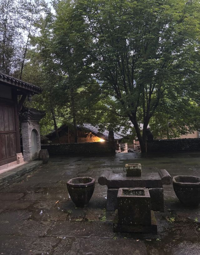 青木川古鎮霧中漫步全攻略 | 一腳踏三省，夢回明清時