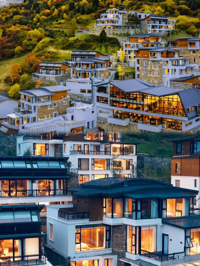 川西秘境！住進2800米的藏式浮雲美宿