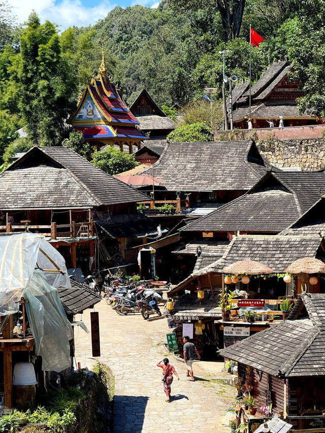 世遺糯乾古寨~在千年茶山與雲海之間穿梭 世遺糯乾古寨~在千年茶山與雲海之間穿梭