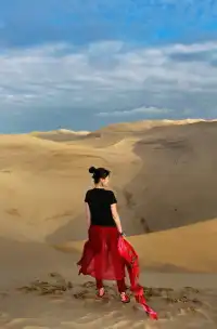 飛沙不落的月牙泉