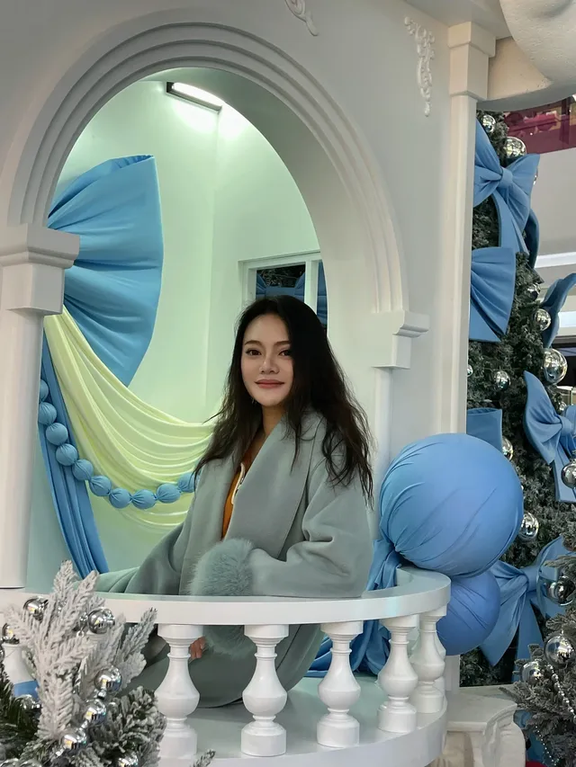 太原北美新天地聖誕藍變身艾莎公主 太原北美新天地聖誕藍變身艾莎公主