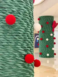 西安首顆聖誕樹,姊妹們高新中大集合!