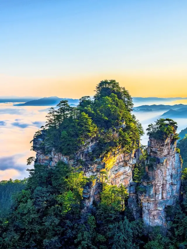 Spring Festival Zhangjiajie 3-Day Tour: A Must-See Series