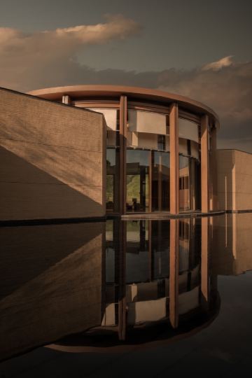 완벽한 여름 휴가! 나라트 인디고 호텔 주소: 나라트 동쪽 거리 006번지 교통: 관광지 입구 바로 옆에 편리하게 위치해 있습니다.