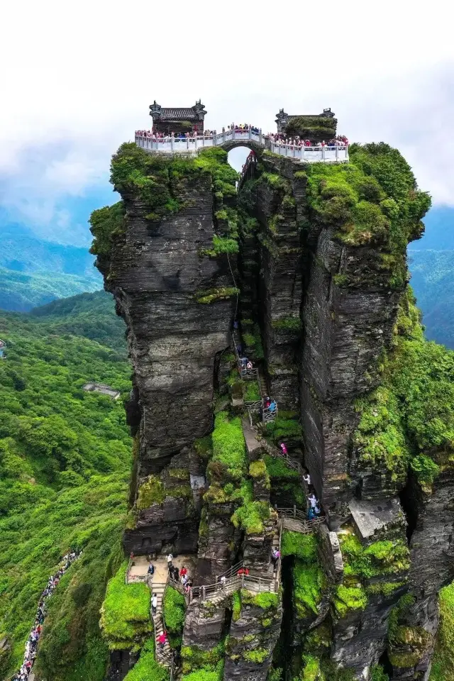 Jiangkou Spring Break Guide: Unlock Free Admission to Fanjing Mountain