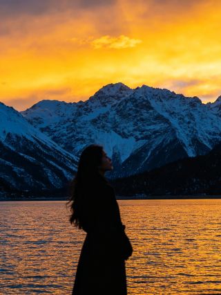 Recommended by Wang Yibo, Ranwu Lake is the ultimate shock on Route 318