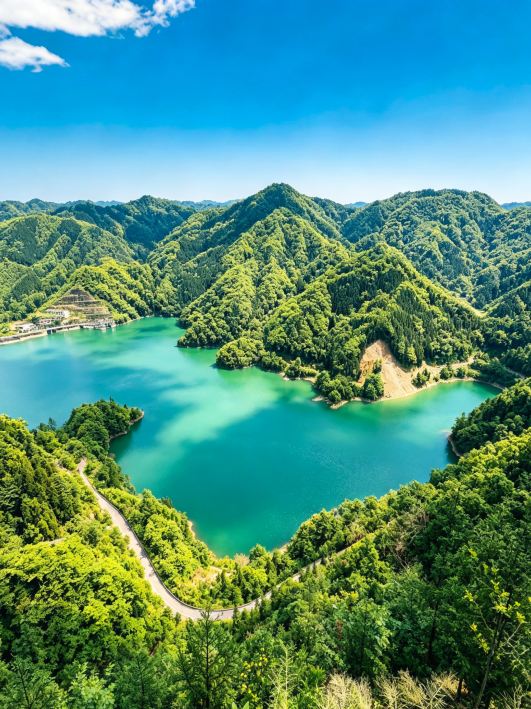 Near Chengdu! This Matcha Lake is what summer should really look
