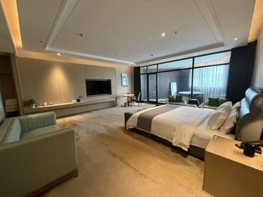 Totally obsessed with this spacious room