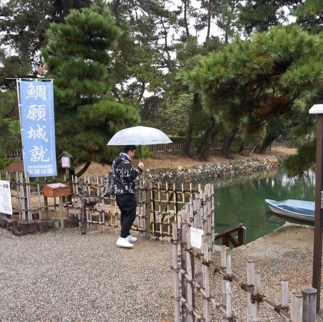 找不到天守閣的高松城-玉藻公園