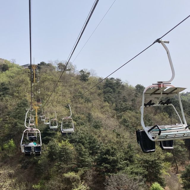 The spring color of Mutianyu Great Wall