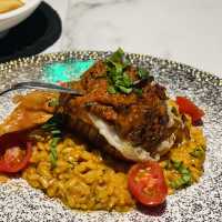 LAB EAT Restaurant and Bar 
