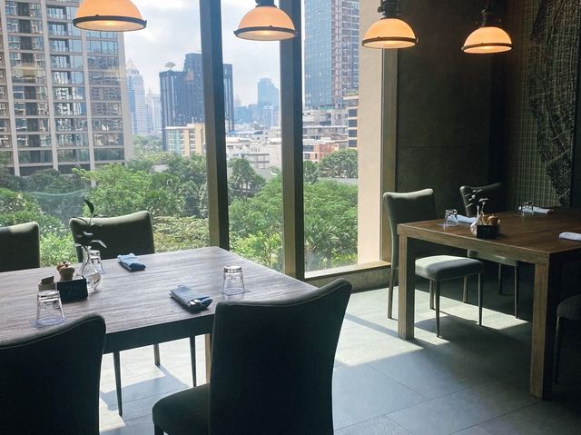 Kimpton Maa-Lai Bangkok