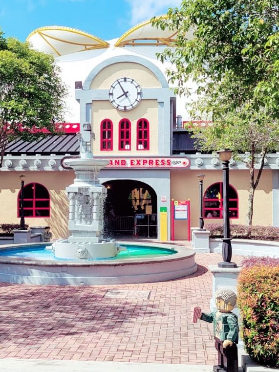 Fun place for Lego enthusiasts