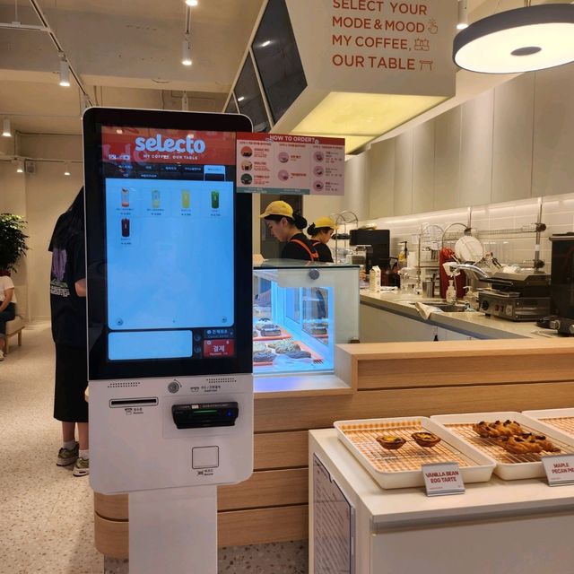 음료와 브레드 둘다 정말 맛있는 카페를 찾는다면 셀렉토