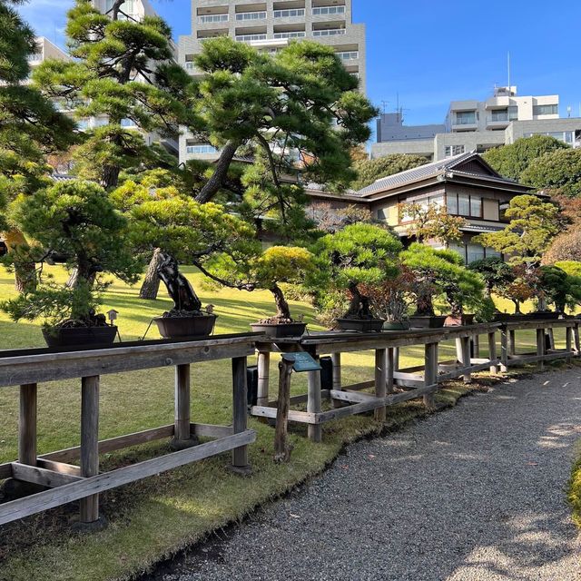 八芳園