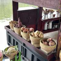 Floating Market Lembang foodies