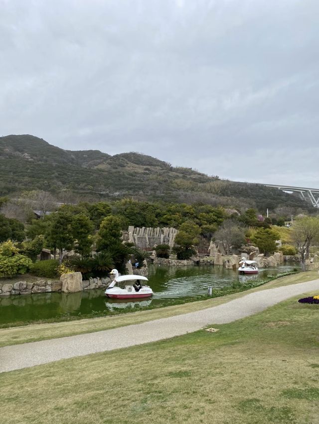 花海與歡樂童話🌺🎠🌳 國營明石海峽公園