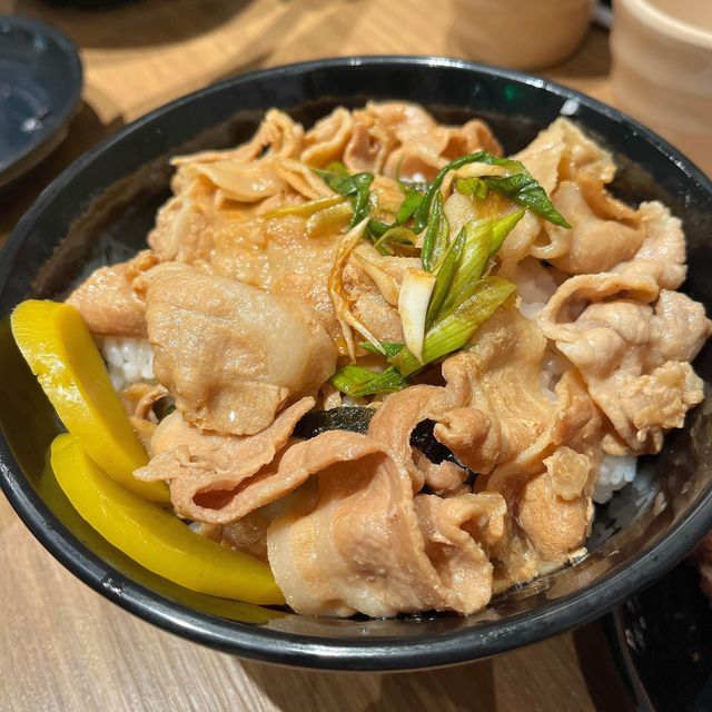 葵芳｜過到黎香港質素有啲變左（？）嘅日本過江龍丼飯🇯🇵🥓🍚