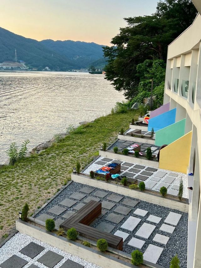 욕조 안에서 즐기는 리버뷰 객실!