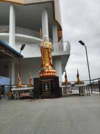 วัดหงษ์ทอง ริมทะเลอ่าวไทย