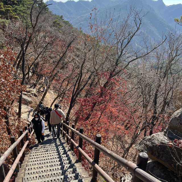 Hiking in Seoul during autumn 