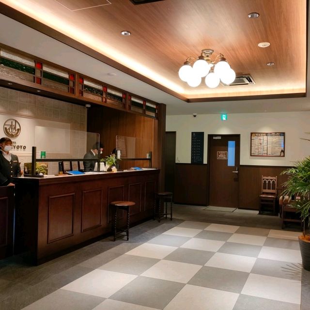 【京都 三条】ウエルカムドリンクはワイン飲み放題✨