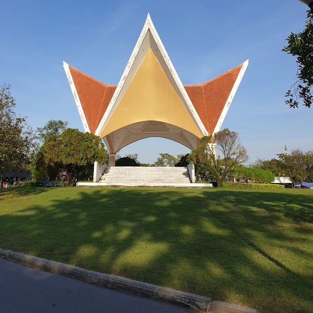 สวนหลวง ร.๙ สวนสาธารณะสวยสำหรับทุกคน