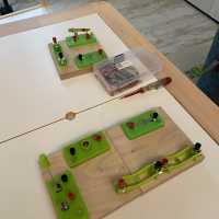 Super kids friendly hotel! 4 swimming areas and mini workshops!
