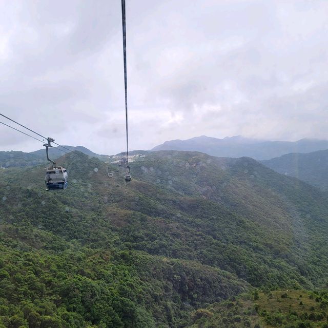 ขึ้นกระเช้าลอยฟ้า Ngong-Ping360°ไปไหว้พระใหญ่