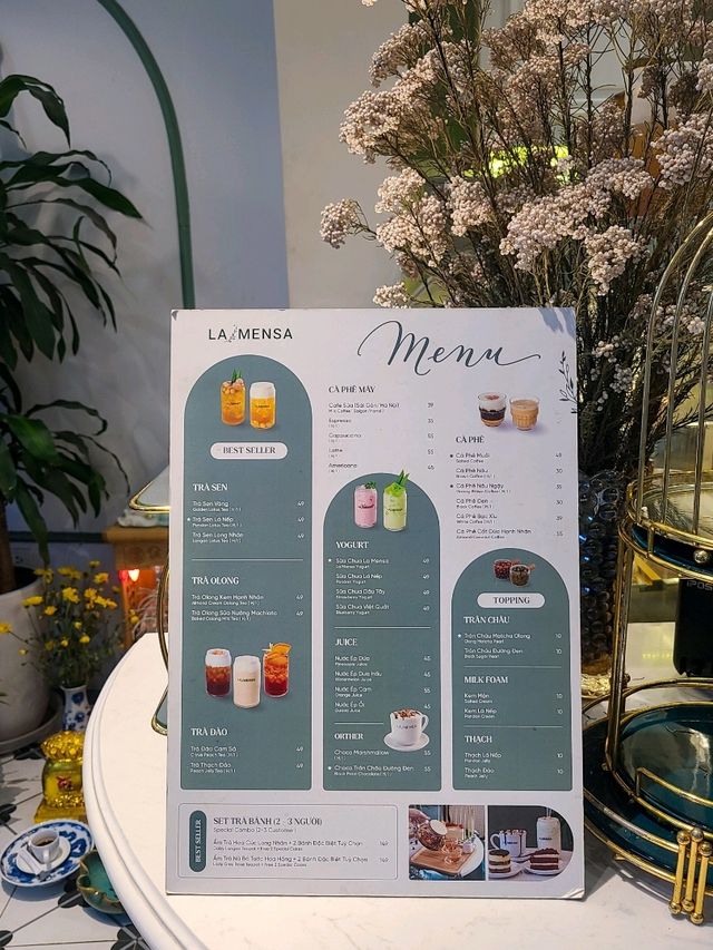 【ハノイ】グリーンのかわいいパリ風カフェ