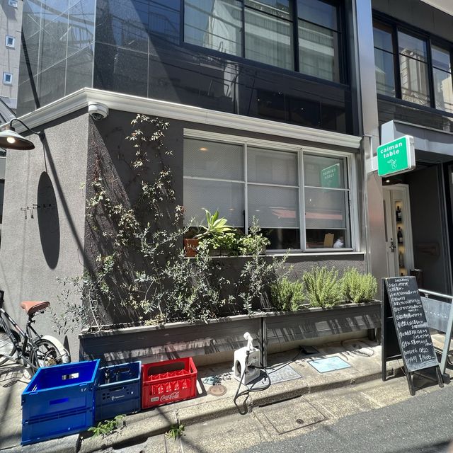 とてもお洒落なお店！caiman table 