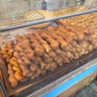 【韓国ソウル・南大門市場】あまーいクァベギを食べ歩き「ヒョジャソンワンマンドゥ」