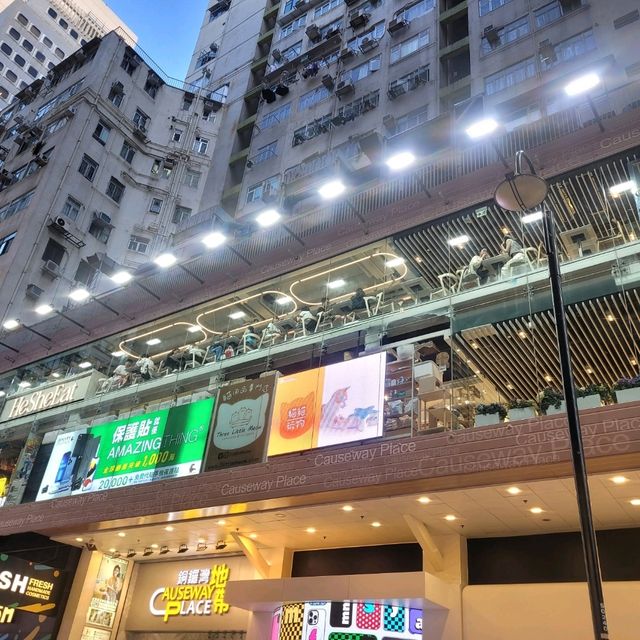 25-07-2023  柔白裝飾西餐廳